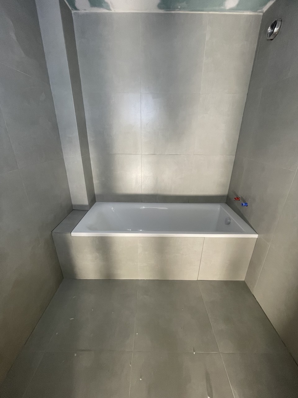 Minimalistická kúpeľňa